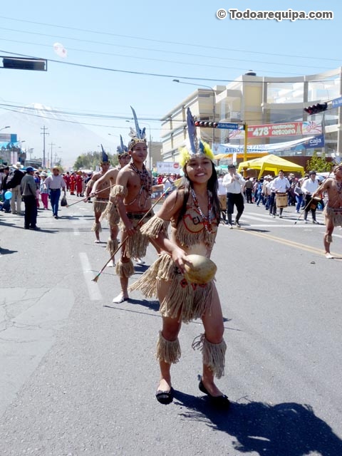 Traje típico de la selva peruana (Madre de Dios)
