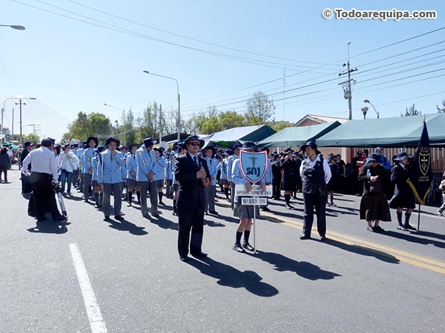 Colegio Santisimo Nombre de Jesús - San Borja - Lima