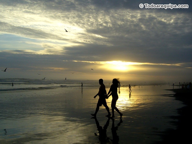 atardecer-magico-camana