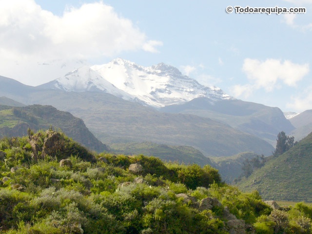 foto-nevado-ampato-desde-cabanadonde
