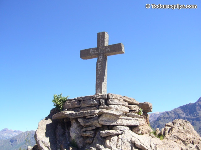 la-cruz-del-condor
