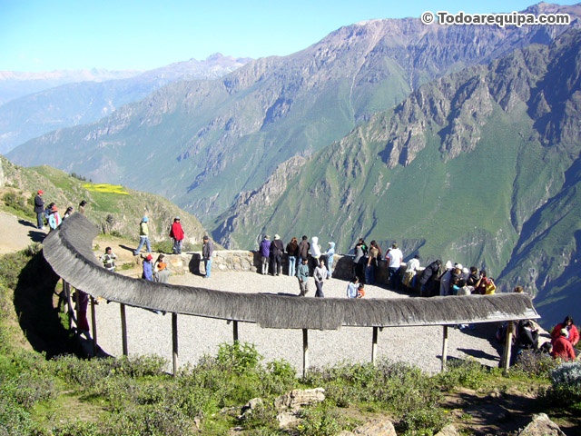 mirador-en-la-cruz-del-condor