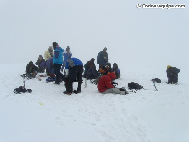 Llegando a la cima del nevado Coropuna