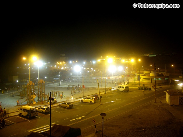 Mollendo de noche