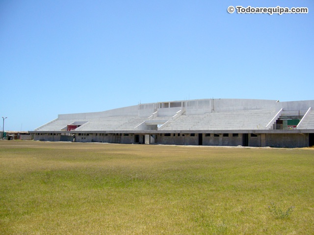 tribuna-cancha-estadio-municipal-mollendo