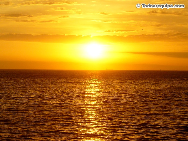 Sunset en el Muelle de Mollendo
