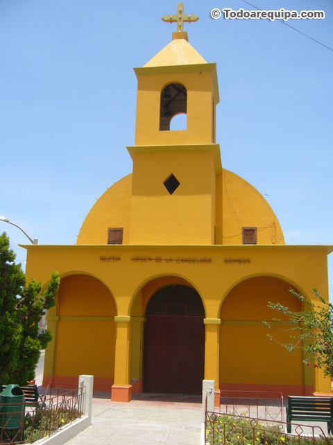 iglesia-pueblo-bombon