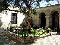claustros-en-arequipa