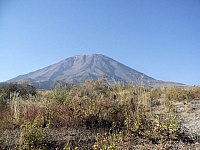 Vista del volcán Misti desde Chiguata