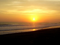 Olas moderadas en las playas de Mollendo